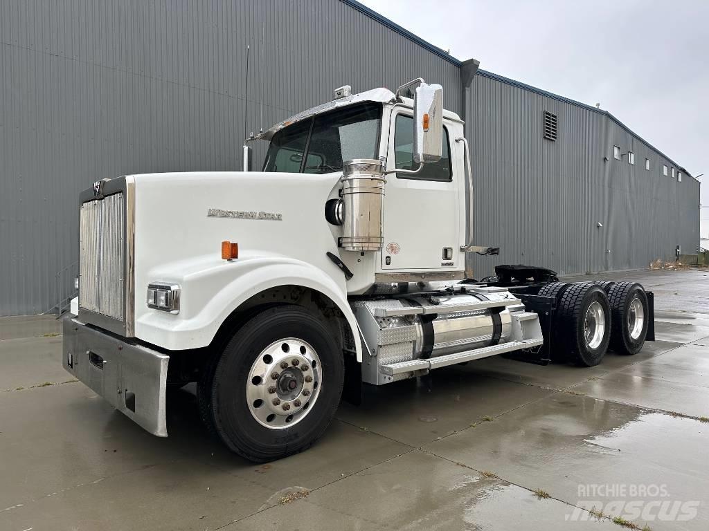 Western Star 4900 SF Ťahače