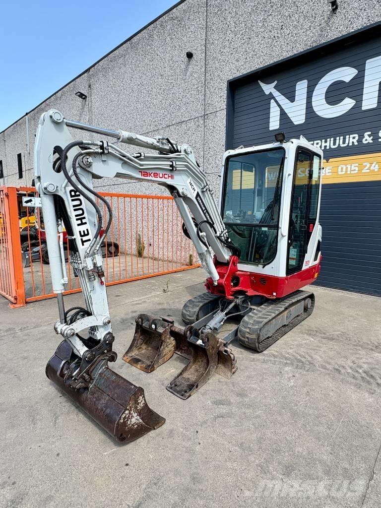 Takeuchi TB 225 Mini rýpadlá < 7t