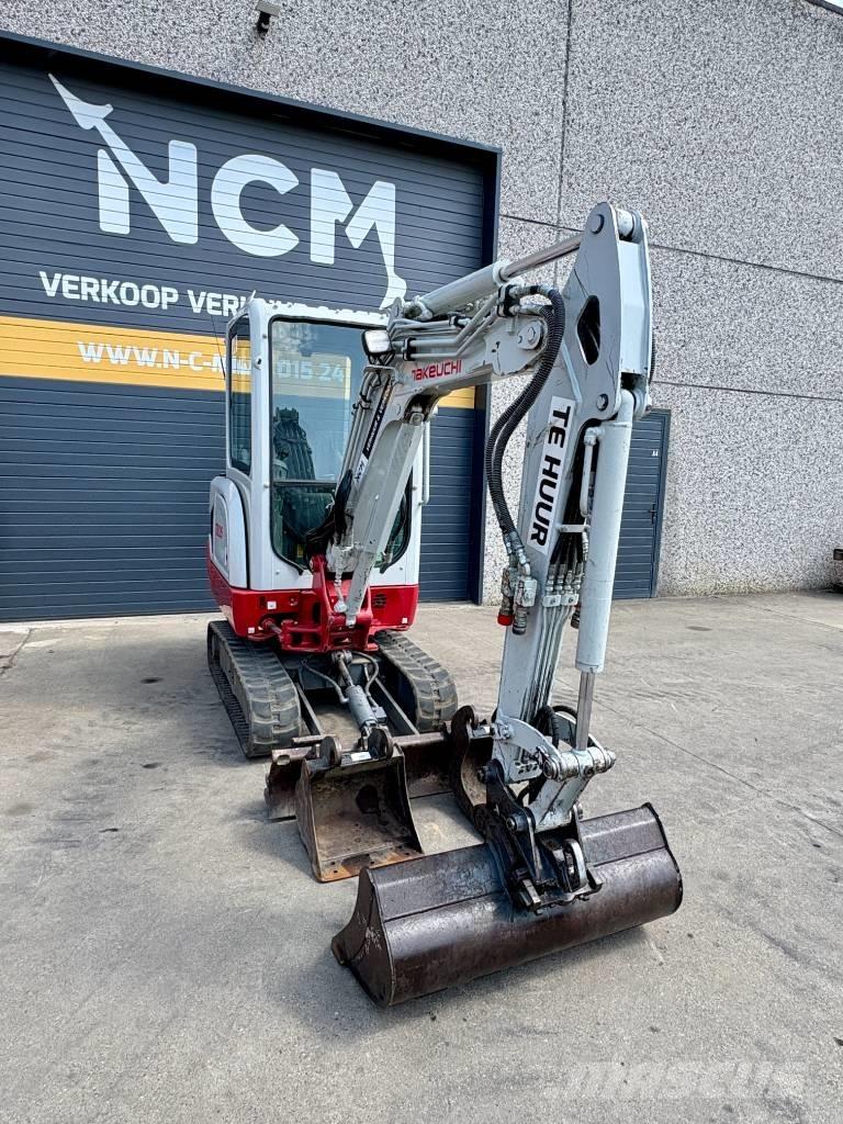 Takeuchi TB 225 Mini rýpadlá < 7t