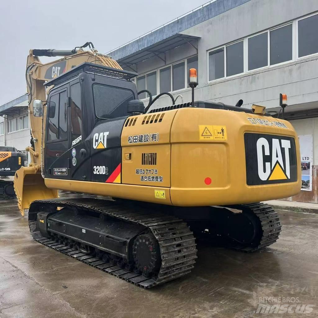 CAT 320D2 Midi rýpadlá 7 t - 12 t