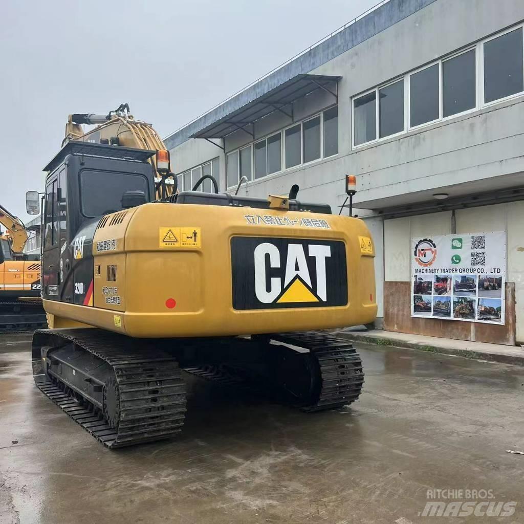 CAT 320D2 Midi rýpadlá 7 t - 12 t