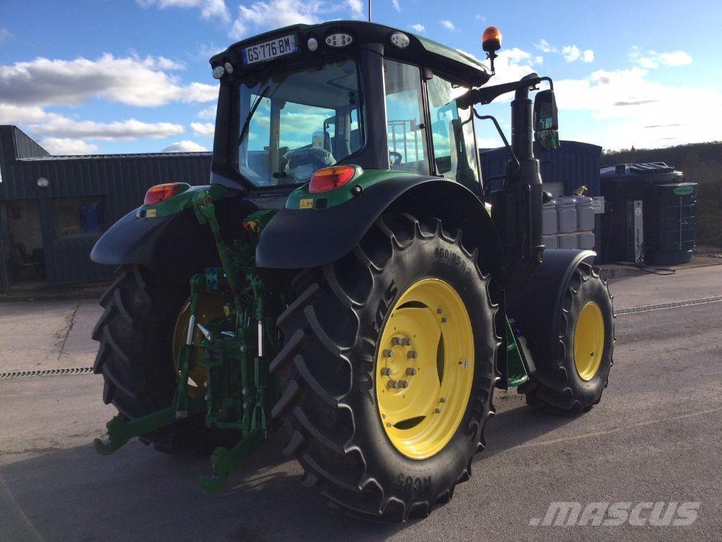 John Deere 6110M Traktory