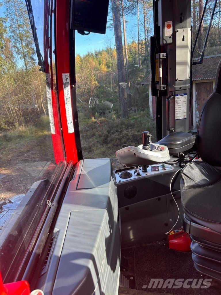 Komatsu 845 Lesné traktory