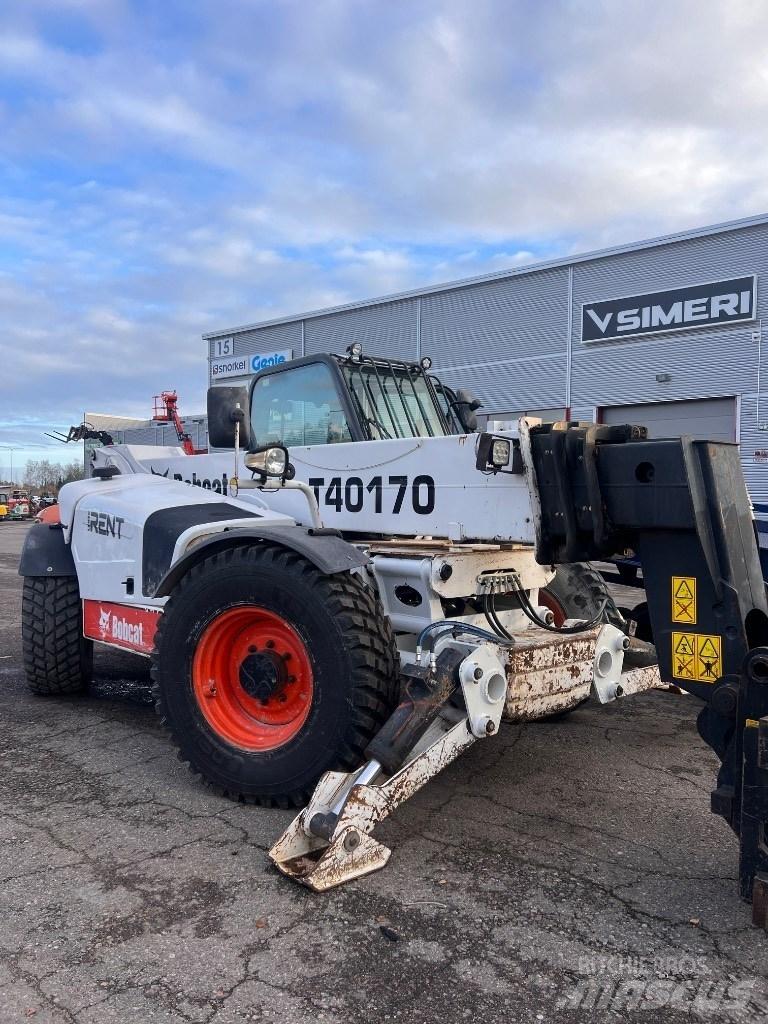 Bobcat T 40.170 Teleskopické manipulátory