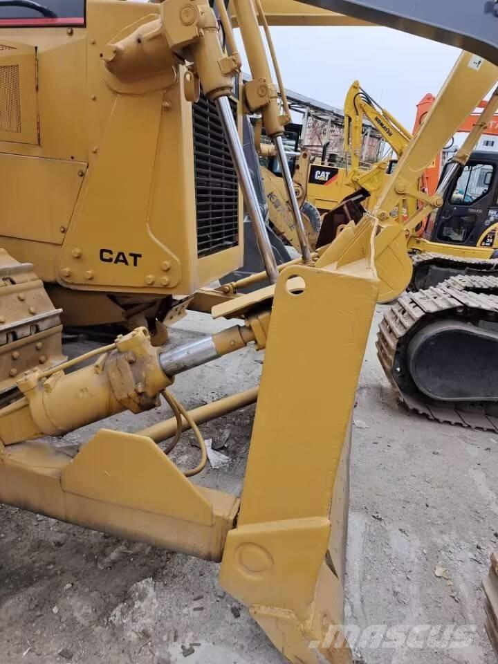 CAT D 6 G Pásové dozéry