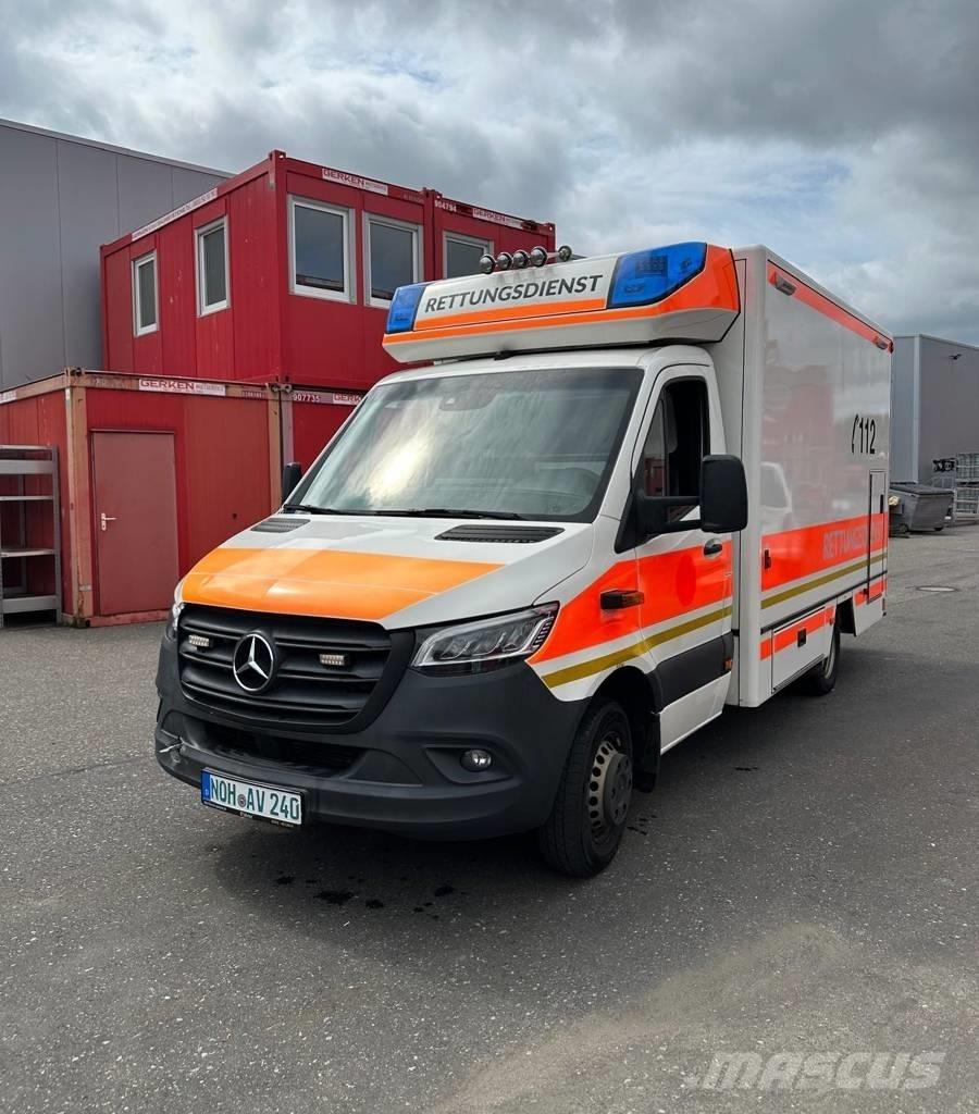 Mercedes-Benz 1000 Sanitky