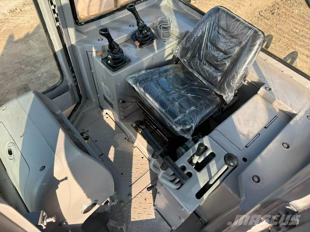 CAT D6G Pásové dozéry