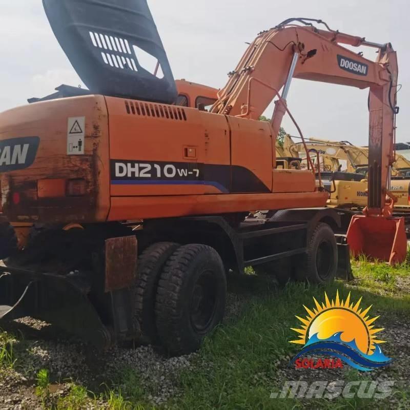 Doosan DH 210 W-7 Kolesové rýpadlá