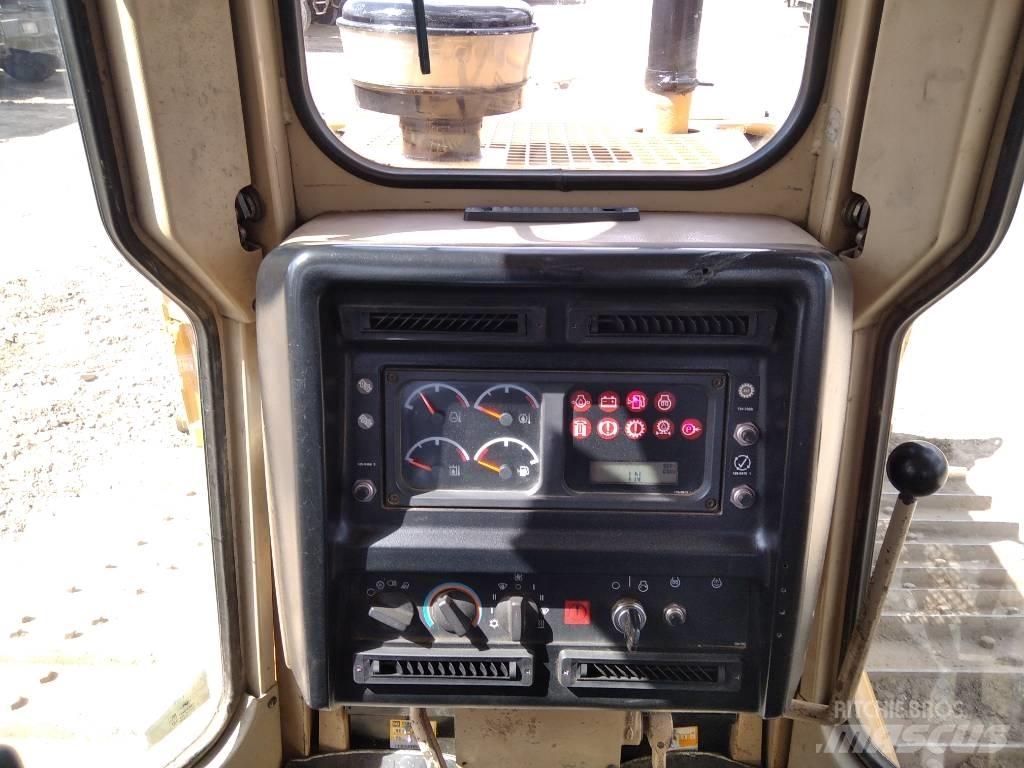 CAT D 6 M LGP Buldozéry