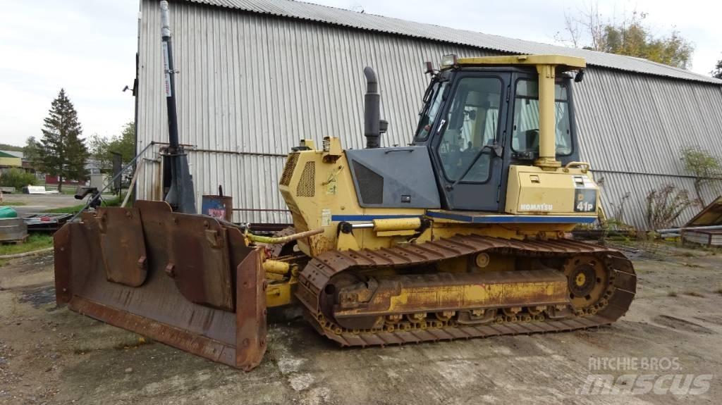 Komatsu D 41 P-6 Pásové dozéry