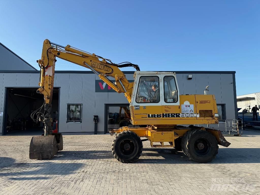 Liebherr A 900 C Kolesové rýpadlá