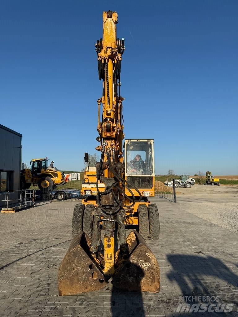 Liebherr A 900 C Kolesové rýpadlá