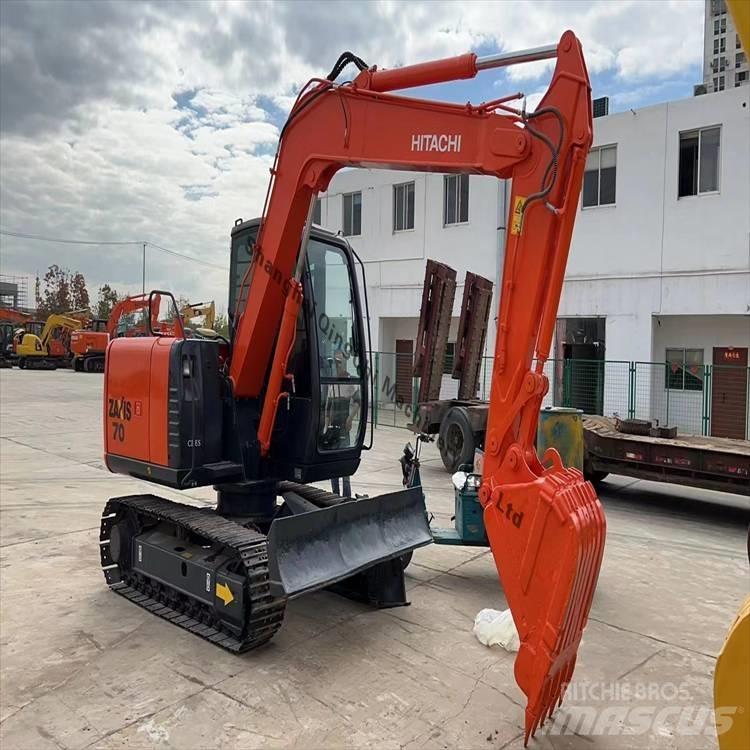 Hitachi zx70 Pásové rýpadlá