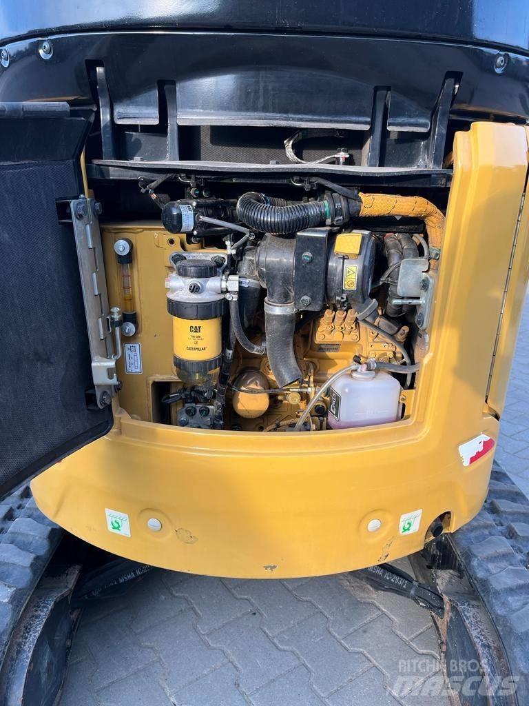 CAT 302 Mini rýpadlá < 7t