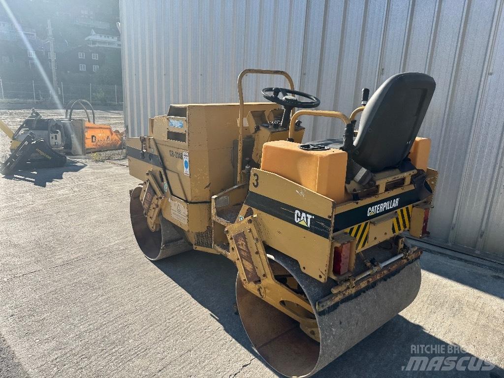 CAT CB 214 B Pôdne kompaktory