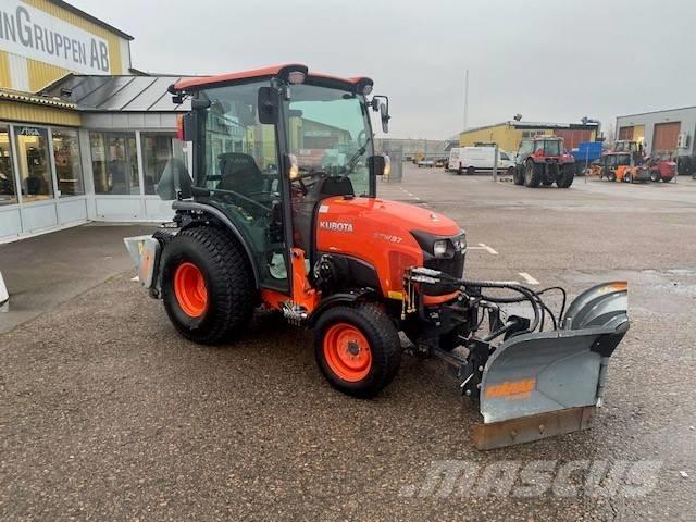Kubota STW 37 Kompaktné traktory