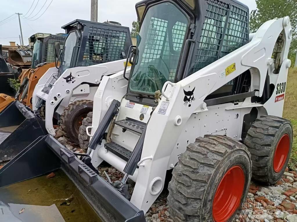 Bobcat S 330 Šmykom riadené nakladače