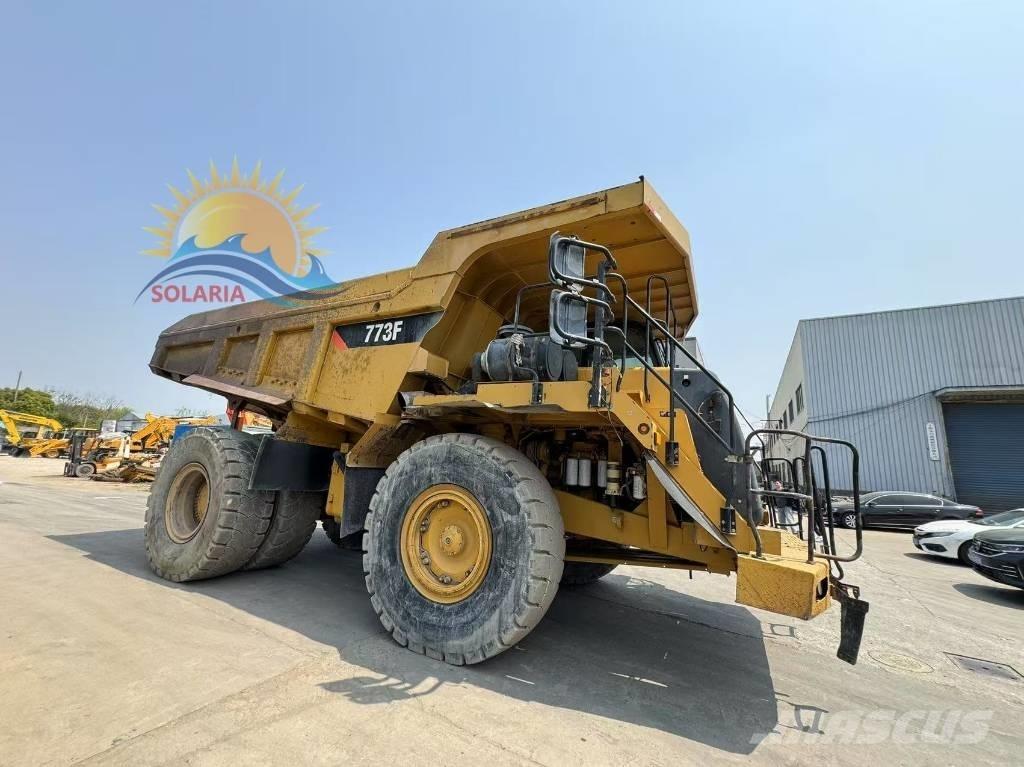 CAT 773 F Kĺbové nákladné autá
