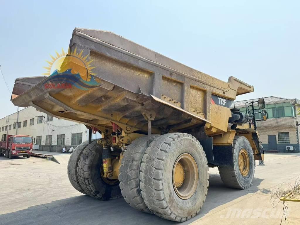 CAT 773 F Kĺbové nákladné autá