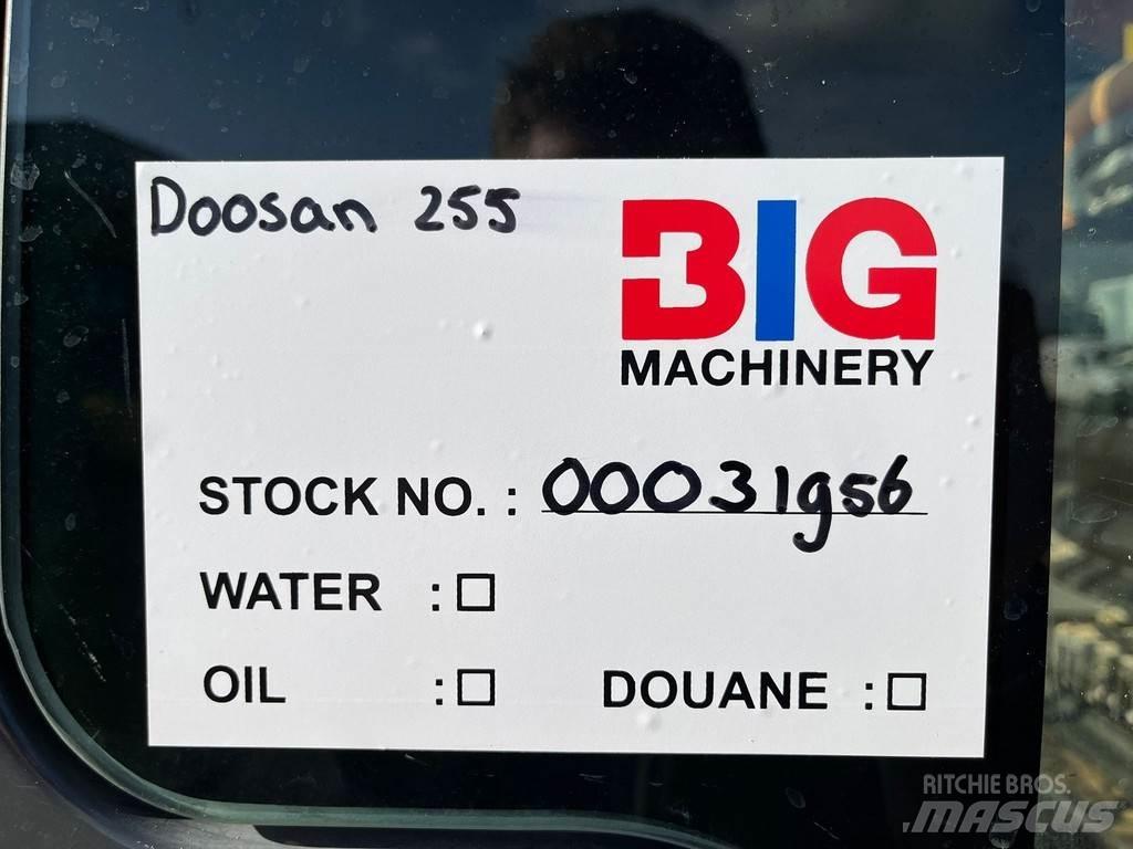 Doosan DX255LC-3 Pásové rýpadlá