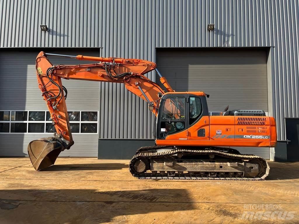 Doosan DX255LC-3 Pásové rýpadlá