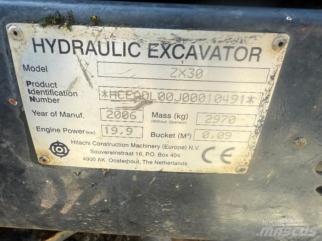 Hitachi ZX30 Mini rýpadlá < 7t