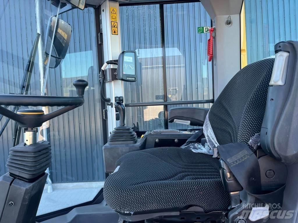 Volvo SD 75 B Ťahačové valce