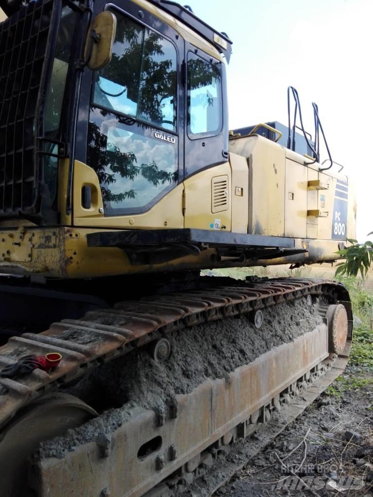 Komatsu PC800-8 Pásové rýpadlá