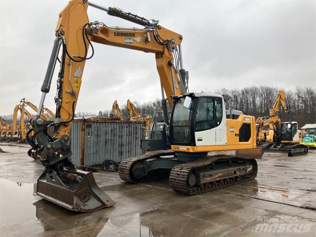 Liebherr R924 Pásové rýpadlá
