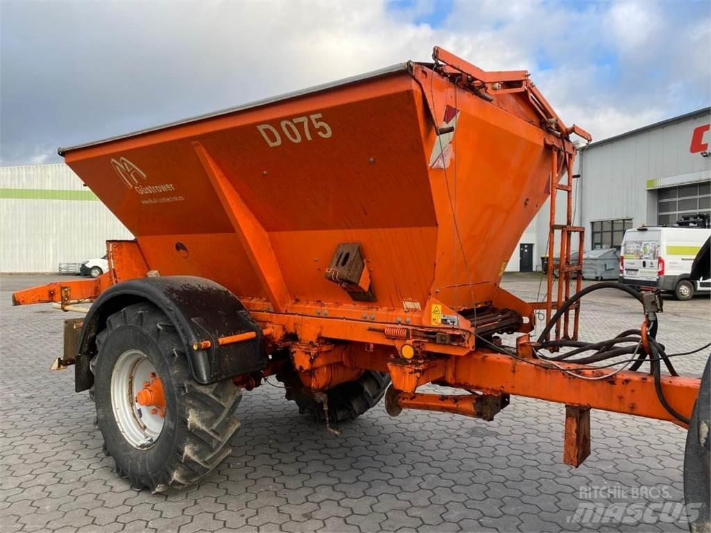  GÜSTROWER D075 Rozmetadlá priemyselných hnojív