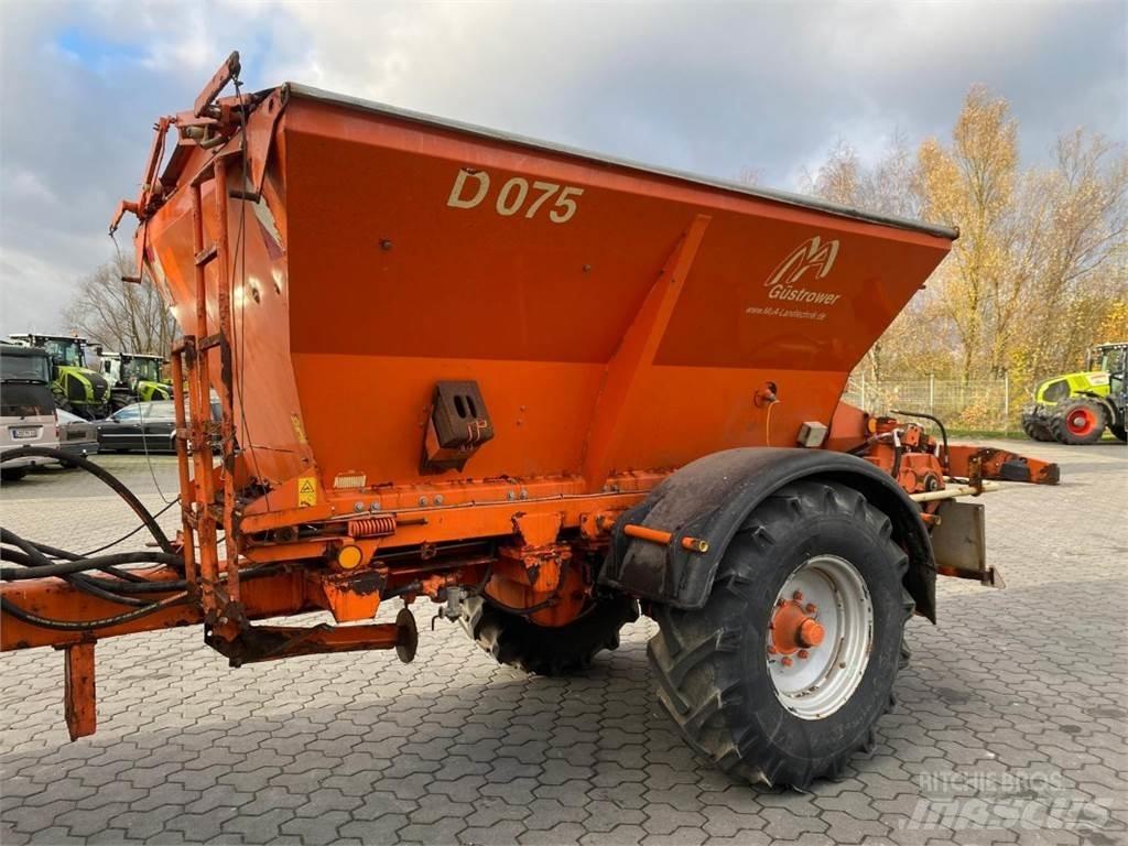  GÜSTROWER D075 Rozmetadlá priemyselných hnojív