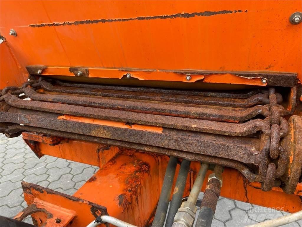  GÜSTROWER D075 Rozmetadlá priemyselných hnojív