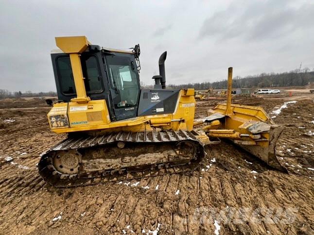 Komatsu D 41 E Pásové dozéry