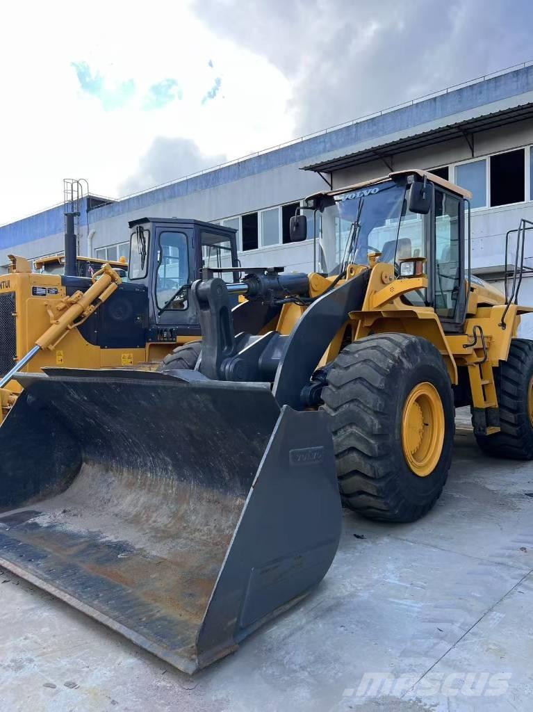 Volvo L 105 Kolesové nakladače
