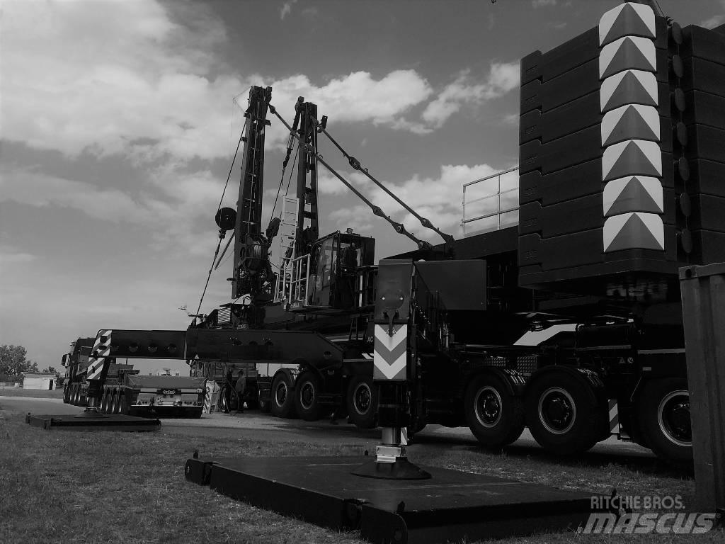 Demag AC 700 Univerzálne terénne žeriavy