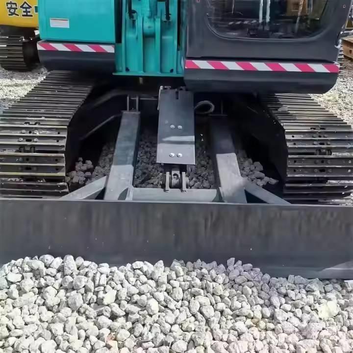 Kobelco SK200 Pásové rýpadlá