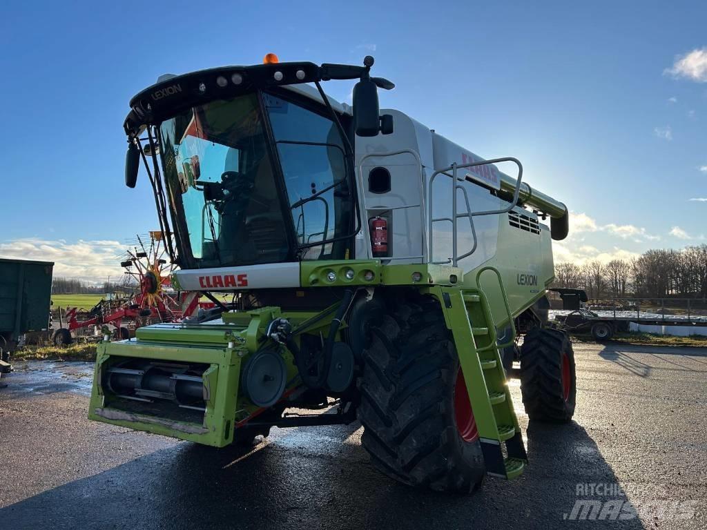 CLAAS Lexion 670 Kombinované zberacie stroje