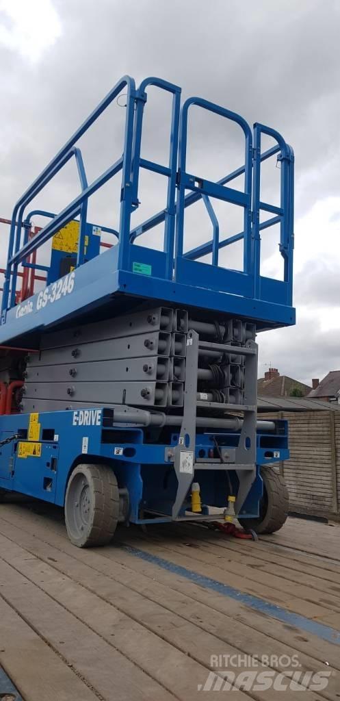 Genie GS 3246 Nožnicové zdvíhacie plošiny