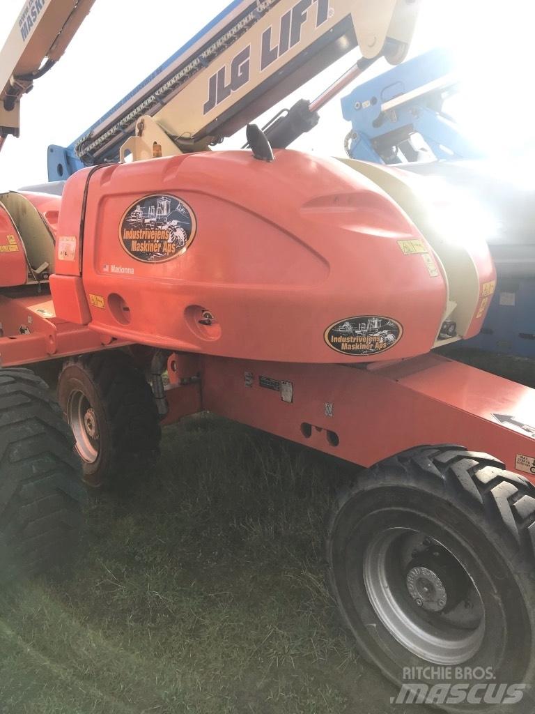 JLG 460 SJ Teleskopické plošiny