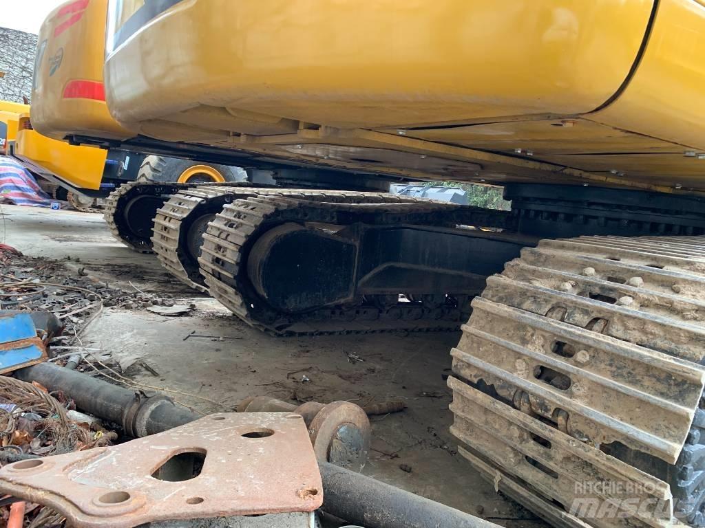 CAT 320D2 Pásové rýpadlá