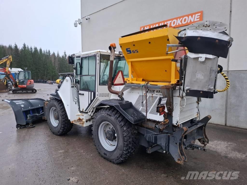 Wille 655 Kolesové nakladače