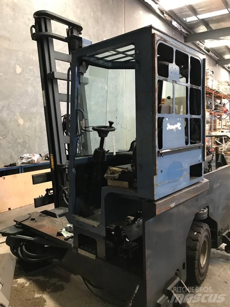 Combilift C 4000 Bočný vysokozdvižný vozík