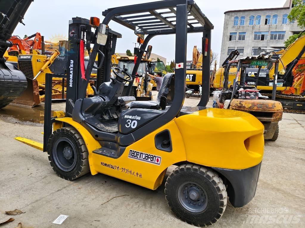 Komatsu FD 30 T-16 Dieselové vozíky