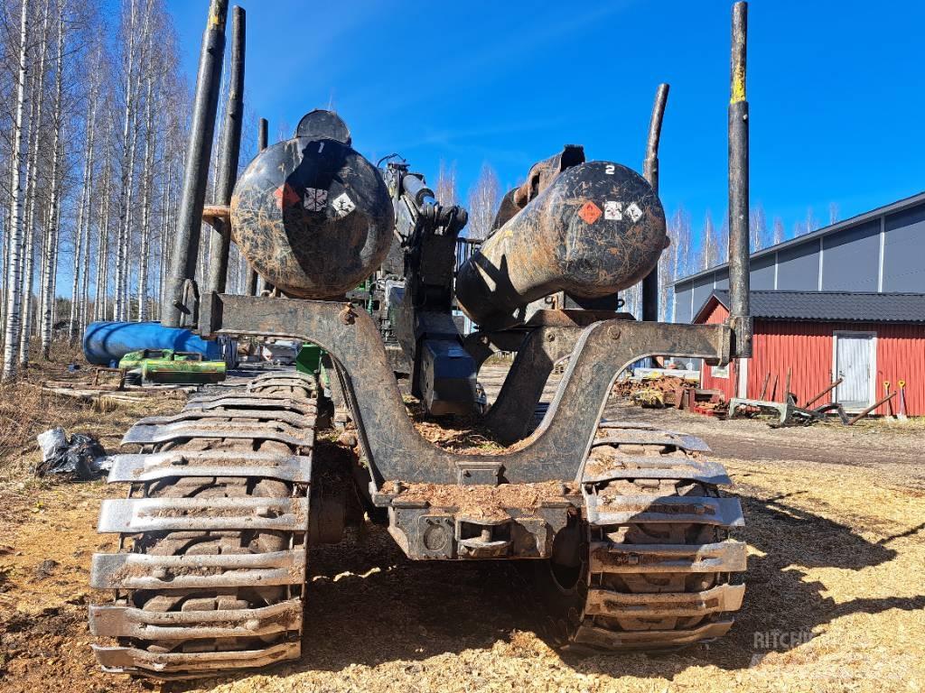 John Deere 1210G Lesné traktory