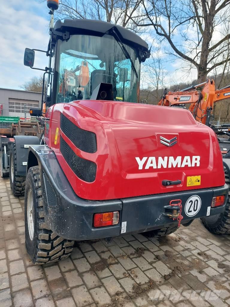 Yanmar V 100 Kolesové nakladače