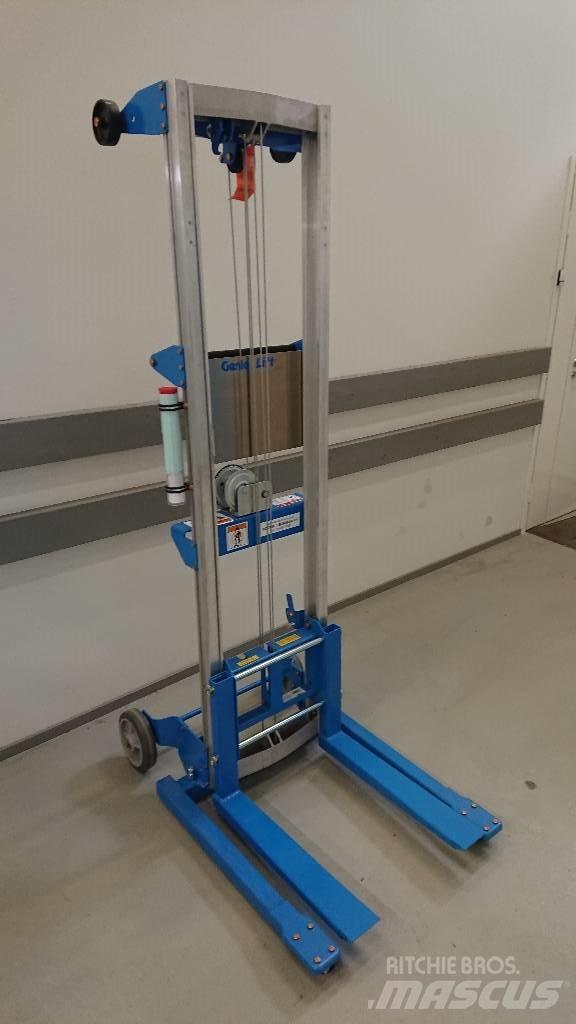 Genie GL 10 Manipulácia s materiálom - ostatné