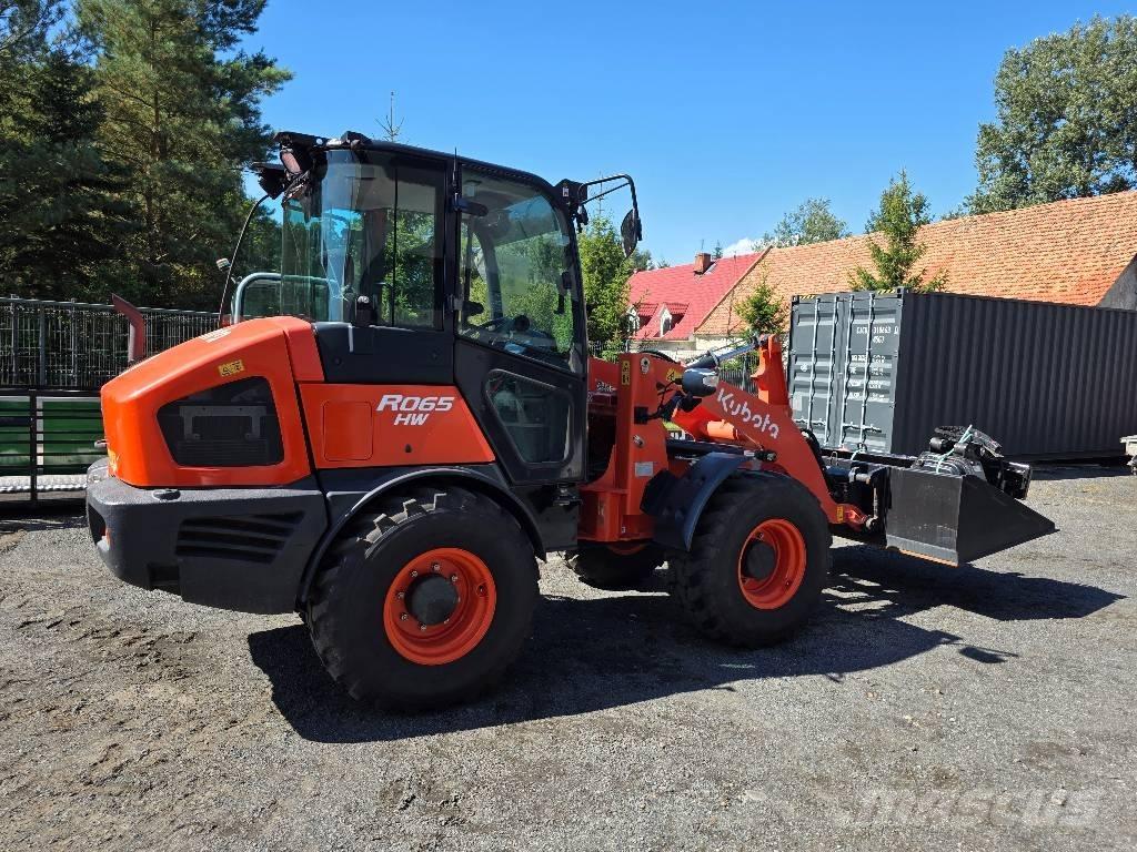 Kubota R 065 Kolesové nakladače