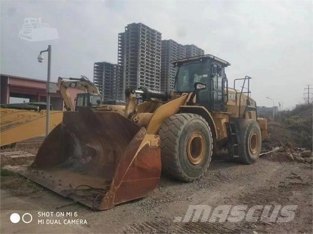 CAT 966L Kolesové nakladače