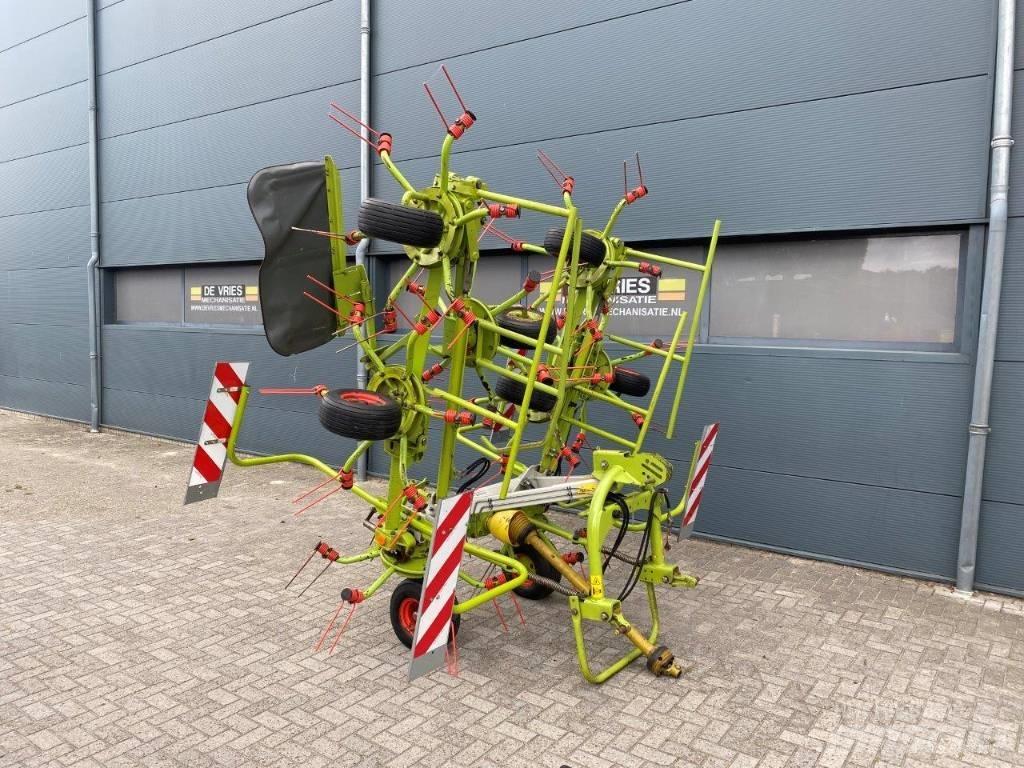 CLAAS Volto 870 Obracače a zhrabovače sena