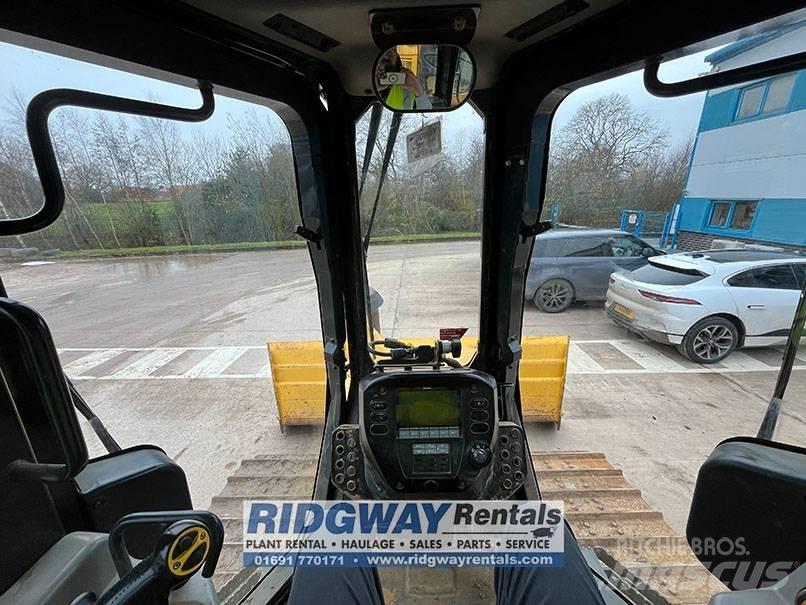 Komatsu D 51 PX-24 Pásové dozéry